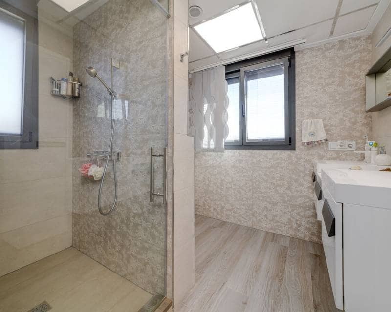 4 sovrum Villa till salu i Torrevieja med pool garage - 1 275 000 € (Ref: 9603532)