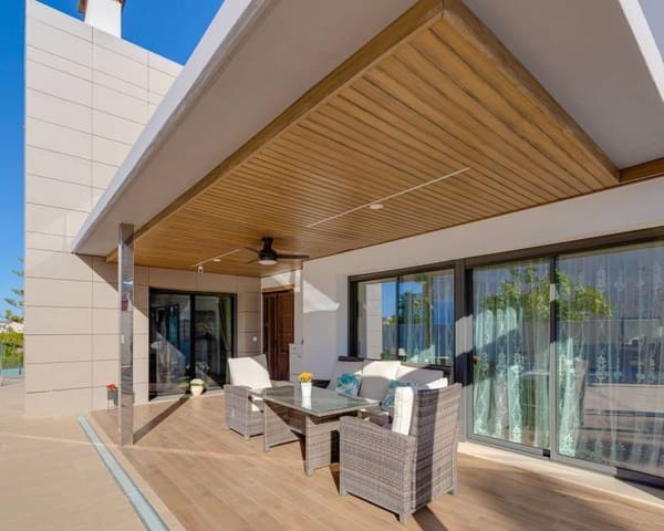 4 sovrum Villa till salu i Los Balcones - Los Altos, Torrevieja med pool garage - 1 275 000 € (Ref: 9603532)