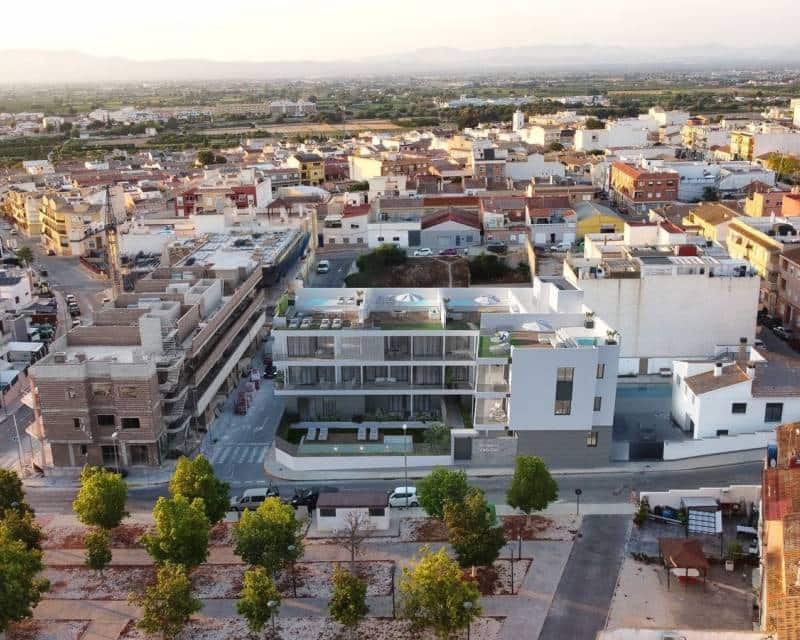 Ático de 3 habitaciones en Benijófar en venta con piscina garaje - 410.000 € (Ref: 9610136)