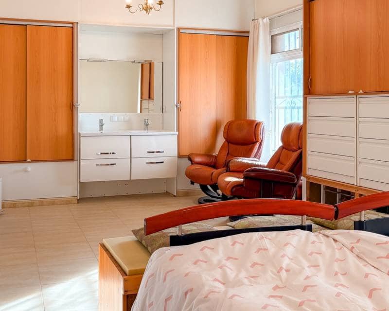 Chalet de 4 habitaciones en Ciudad Quesada en venta con piscina garaje - 525.000 € (Ref: 9610143)