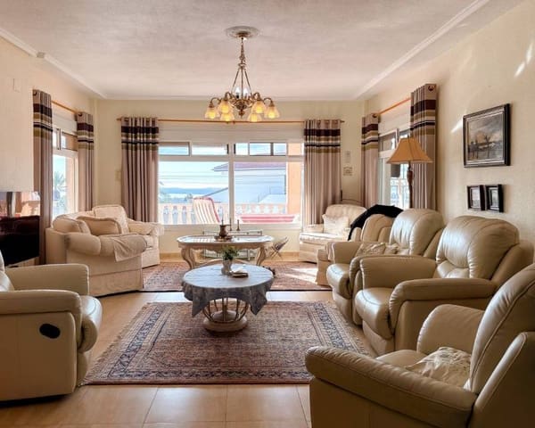 Chalet de 4 habitaciones en Ciudad Quesada, Rojales en venta con piscina garaje - 525.000 € (Ref: 9610143)