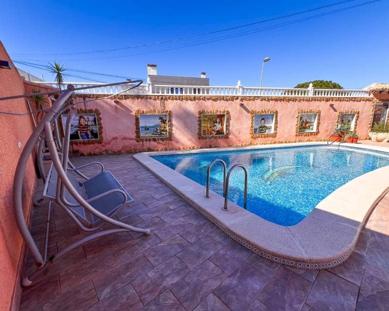 6 camera da letto Villetta Bifamiliare in vendita in Los Balcones con piscina - 480.000 € (Rif: 9610232)