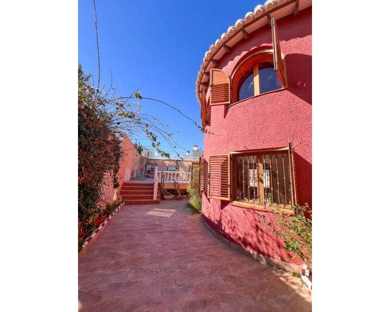 6 camera da letto Villetta Bifamiliare in vendita in Los Balcones con piscina - 480.000 € (Rif: 9610232)