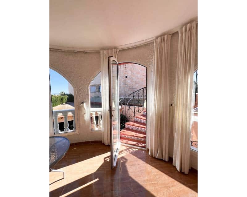 6 camera da letto Villetta Bifamiliare in vendita in Los Balcones con piscina - 480.000 € (Rif: 9610232)