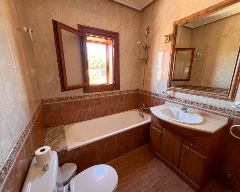 6 camera da letto Villetta Bifamiliare in vendita in Los Balcones con piscina - 480.000 € (Rif: 9610232)