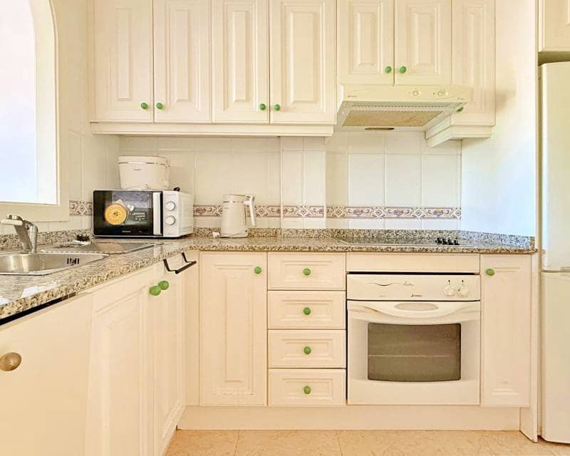 2 chambre Villa/Maison Mitoyenne à vendre à Orihuela Costa avec piscine - 215 000 € (Ref: 9614114)