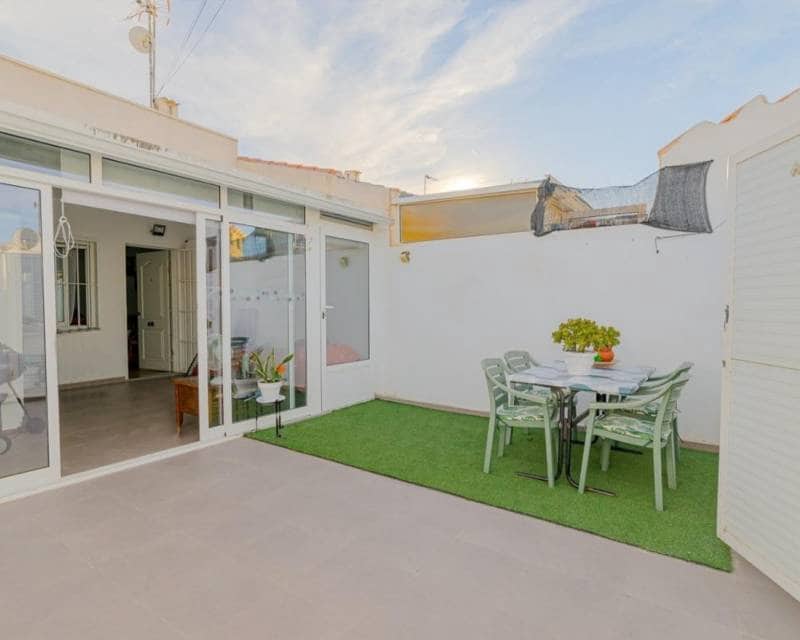 2 soveværelse Rækkehus til salg i La Torreta - € 122.000 (Ref: 9614486)