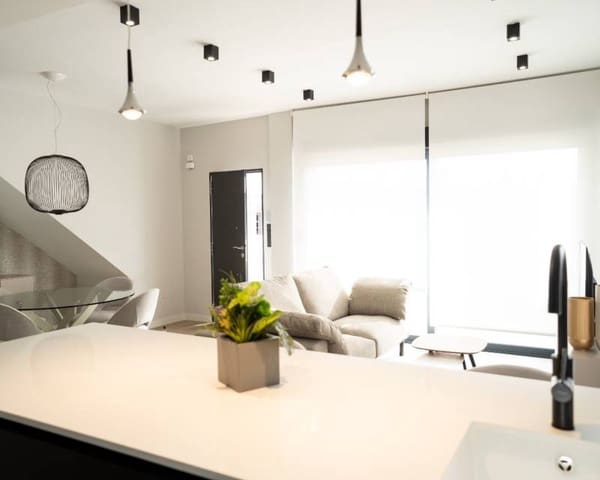 3 bedroom Apartment for sale in Villamartin, Orihuela with pool garage - € 363,500 (Ref: 9618139)