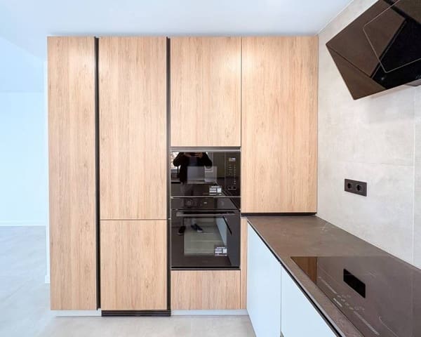 3 makuuhuone Paritalo myytävänä paikassa El Campello mukana 
autotalli - 550 000 € (Ref: 9618498)