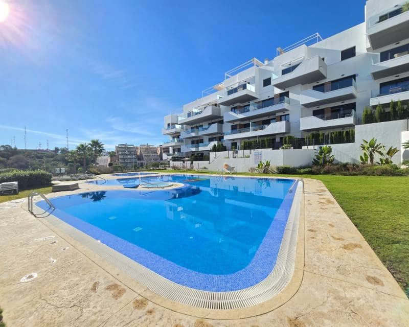 2 quarto Apartamento para venda em Villamartin com piscina garagem - 275 000 € (Ref: 9631856)