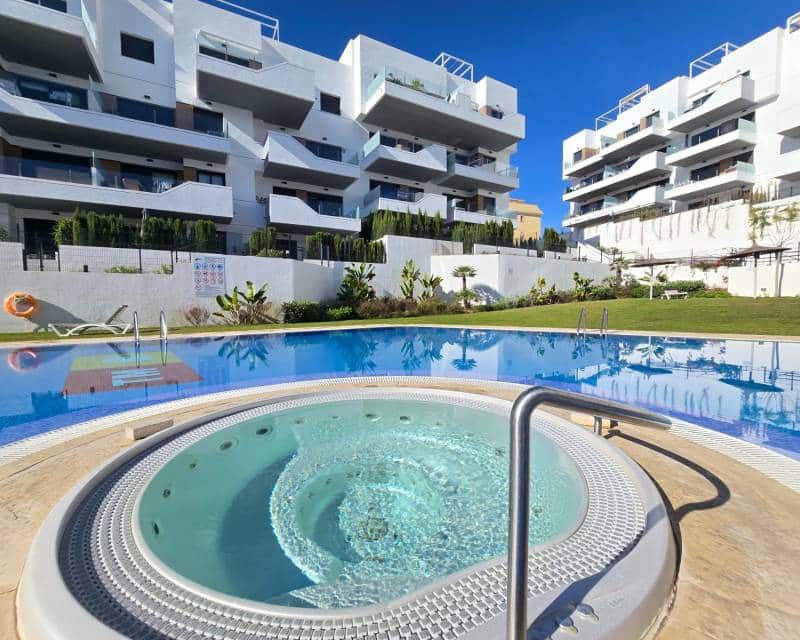 2 quarto Apartamento para venda em Villamartin com piscina garagem - 275 000 € (Ref: 9631856)