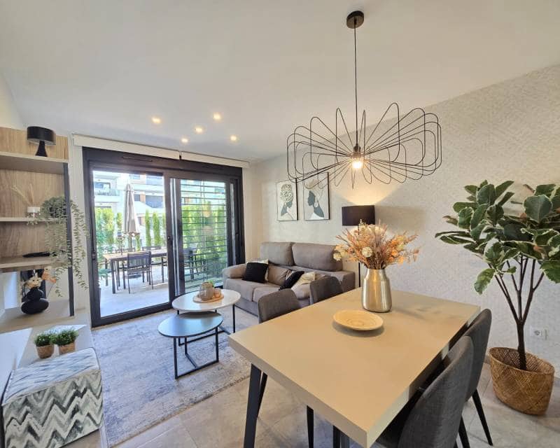 2 quarto Apartamento para venda em Villamartin com piscina garagem - 275 000 € (Ref: 9631856)