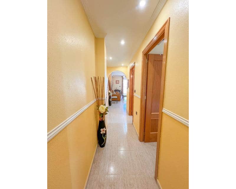 3 slaapkamer Penthouse te koop in Torrevieja met garage - € 265.000 (Ref: 9632704)