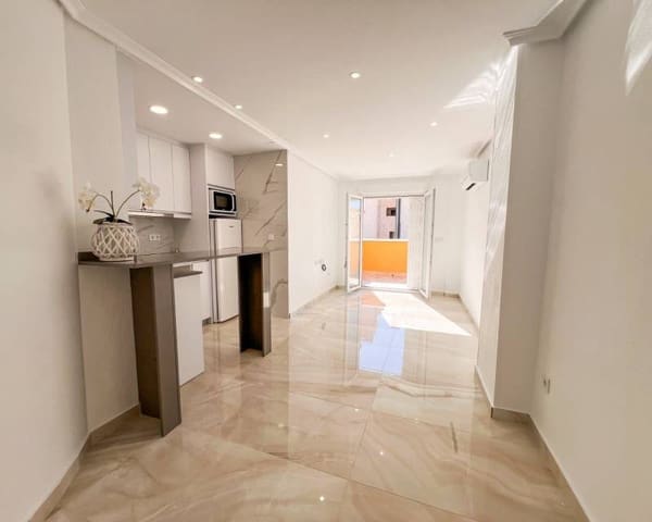 2 bedroom Penthouse for sale in Puerto Deportivo, Torrevieja - € 198,900 (Ref: 9632705)