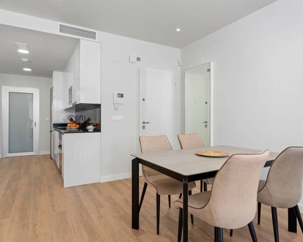 2 soverom Penthouse til salgs i Villamartin, Orihuela med svømmebasseng - € 425 000 (Ref: 9632948)