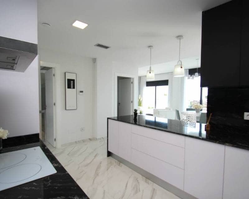 4 soverom Villa til salgs i San Miguel de Salinas med svømmebasseng - € 630 000 (Ref: 9632982)