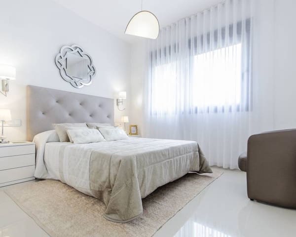 3 sypialnia Willa na sprzedaż w San Miguel de Salinas z basenem - 630 000 € (Ref: 9632983)