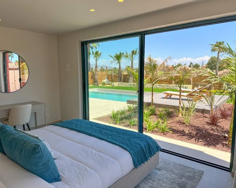 4 soveværelse Villa til salg i Cuevas del Almanzora - € 950.000 (Ref: 9632989)