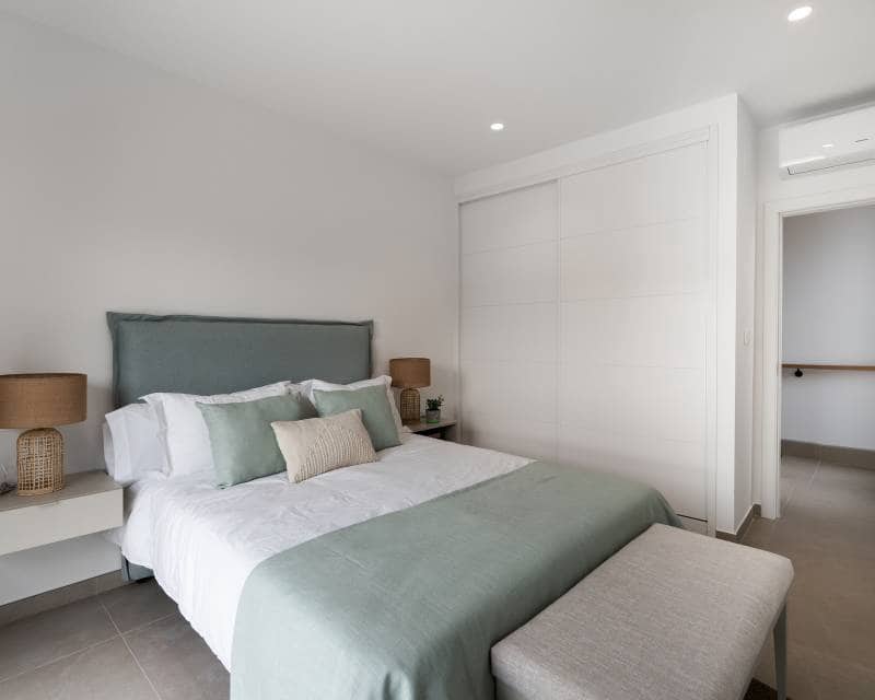 4 quarto Moradia para venda em Orihuela Costa com piscina - 1 350 000 € (Ref: 9633005)