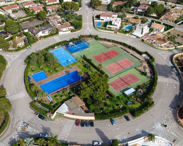 4 quarto Moradia para venda em Dehesa de Campoamor, Orihuela com piscina - 1 350 000 € (Ref: 9633005)