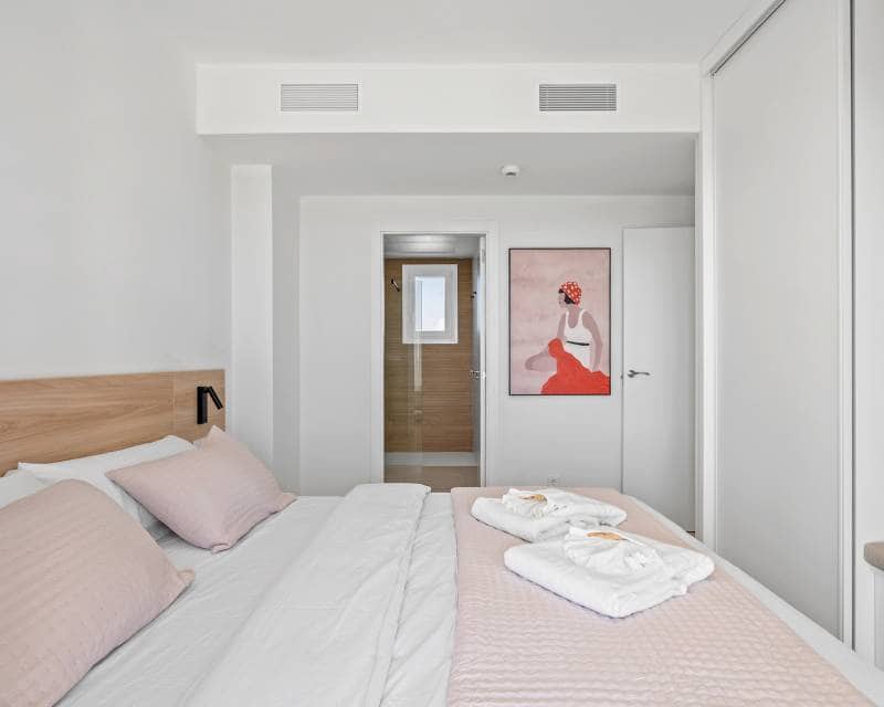 Ático de 3 habitaciones en Los Alcázares en venta con piscina - 419.900 € (Ref: 9633021)