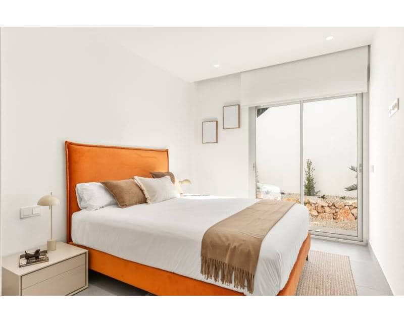 3 bedroom Villa for sale in Cumbre del Sol - € 1,590,000 (Ref: 9633030)