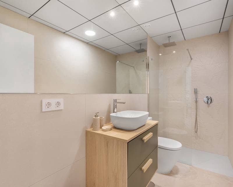 3 sypialnia Penthouse na sprzedaż w Los Alcazares z basenem - 439 900 € (Ref: 9633055)