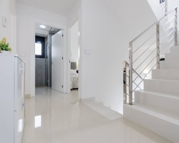 4 slaapkamer Villa te koop in San Miguel de Salinas met zwembad - € 1.250.000 (Ref: 9633073)