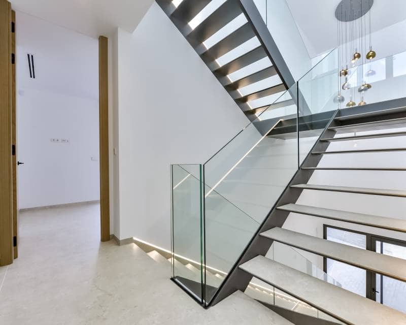4 bedroom Villa for sale in Altea with pool - € 2,345,000 (Ref: 9633081)