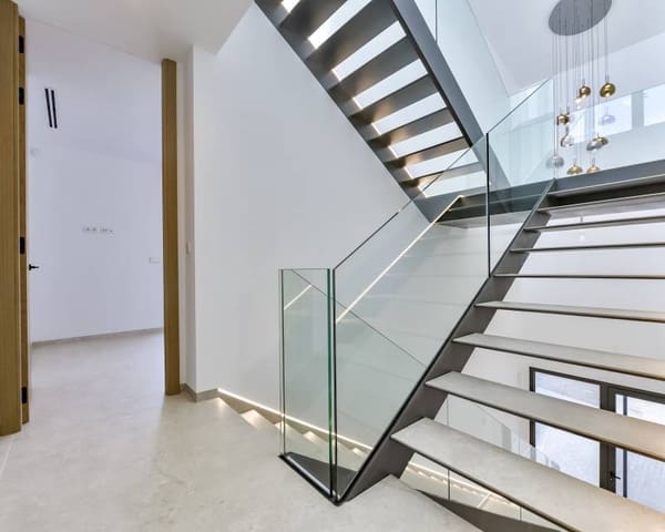 4 soveværelse Villa til salg i Altea med swimmingpool - € 2.345.000 (Ref: 9633081)