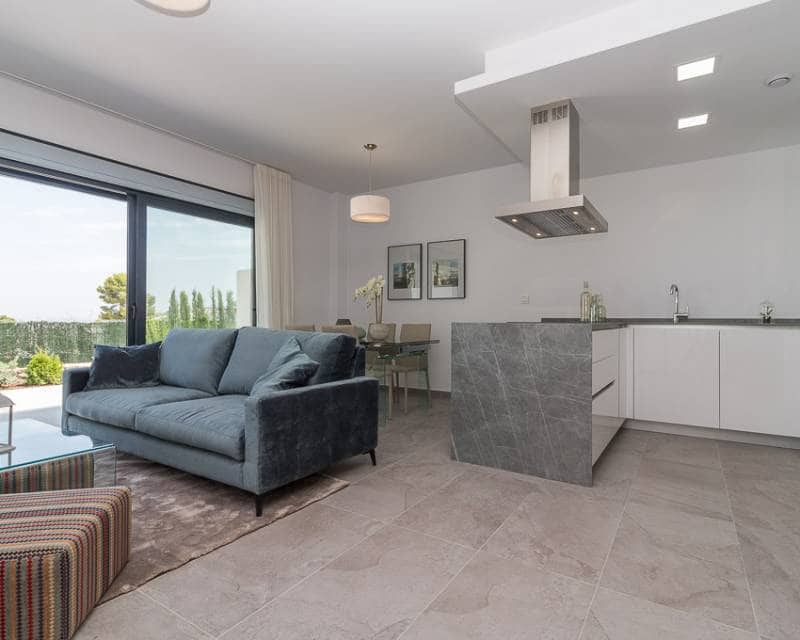 Bungalow de 3 habitaciones en Torrevieja en venta con piscina - 289.900 € (Ref: 9633159)