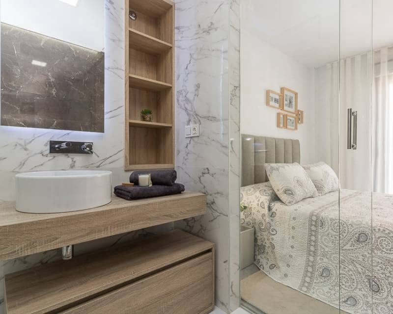 Bungalow de 3 habitaciones en Torrevieja en venta con piscina - 289.900 € (Ref: 9633159)