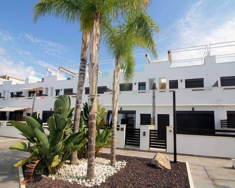 4 sovrum Radhus till salu i Pilar de la Horadada med pool - 369 900 € (Ref: 9633167)