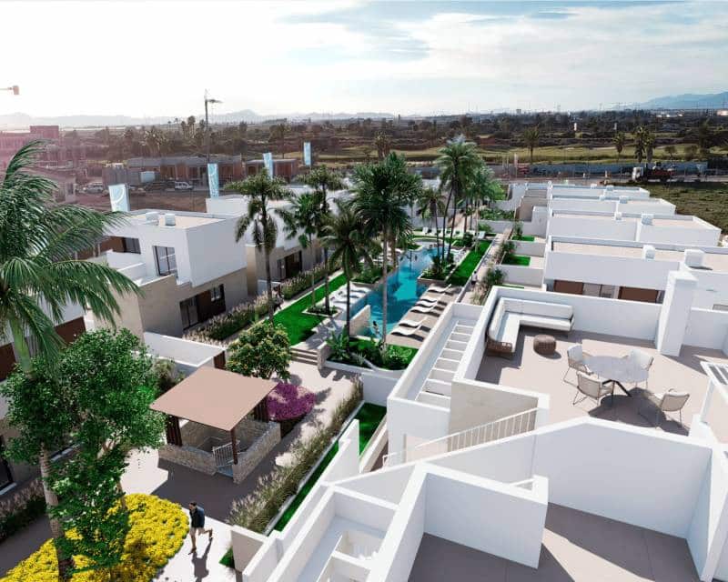 3 bedroom Bungalow for sale in Los Alcazares with pool - € 320,000 (Ref: 9633173)