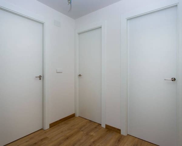Casa de 3 habitaciones en La Canalosa, Hondón de las Nieves en venta - 215.000 € (Ref: 9633201)