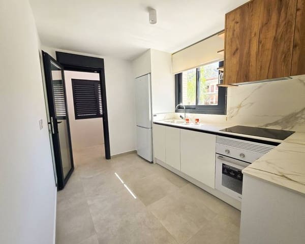 3 quarto Casa em Banda para venda em Cox com piscina - 235 000 € (Ref: 9633221)