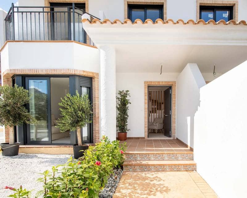 3 bedroom Semi-detached Villa for sale in Cox with pool - € 279,000 (Ref: 9633248)