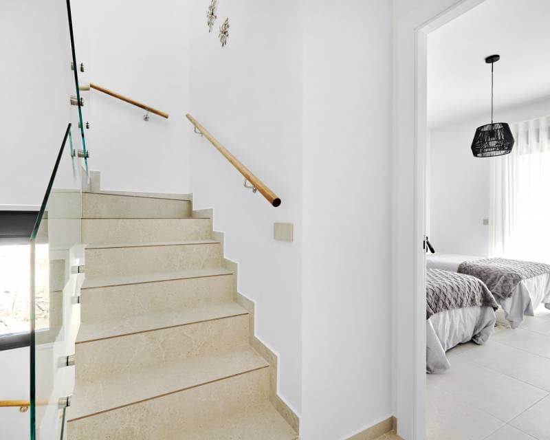 Chalet de 3 habitaciones en San Miguel de Salinas en venta - 699.000 € (Ref: 9633270)