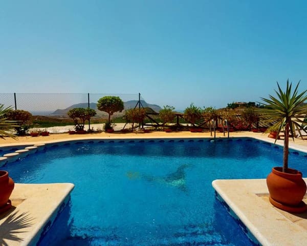 5 sovrum Villa till salu i Calabardina, Aguilas - 880 000 € (Ref: 9633292)