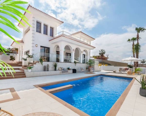 Chalet de 3 habitaciones en Ciudad Quesada, Rojales en venta con piscina - 871.162 € (Ref: 9633303)