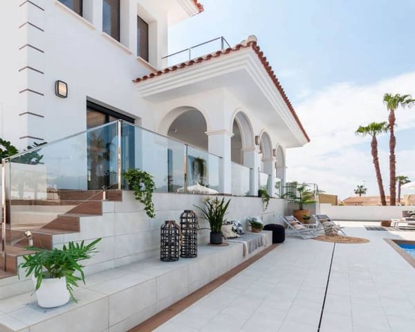 Chalet de 3 habitaciones en Ciudad Quesada, Rojales en venta con piscina - 871.162 € (Ref: 9633303)