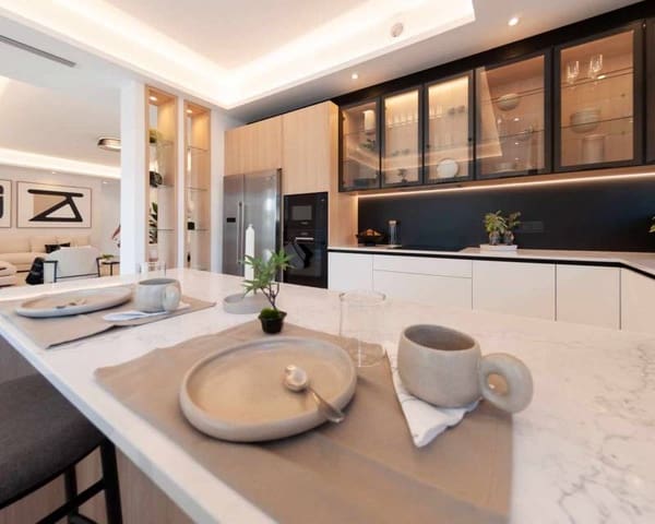 Chalet de 3 habitaciones en Ciudad Quesada, Rojales en venta con piscina - 871.162 € (Ref: 9633303)