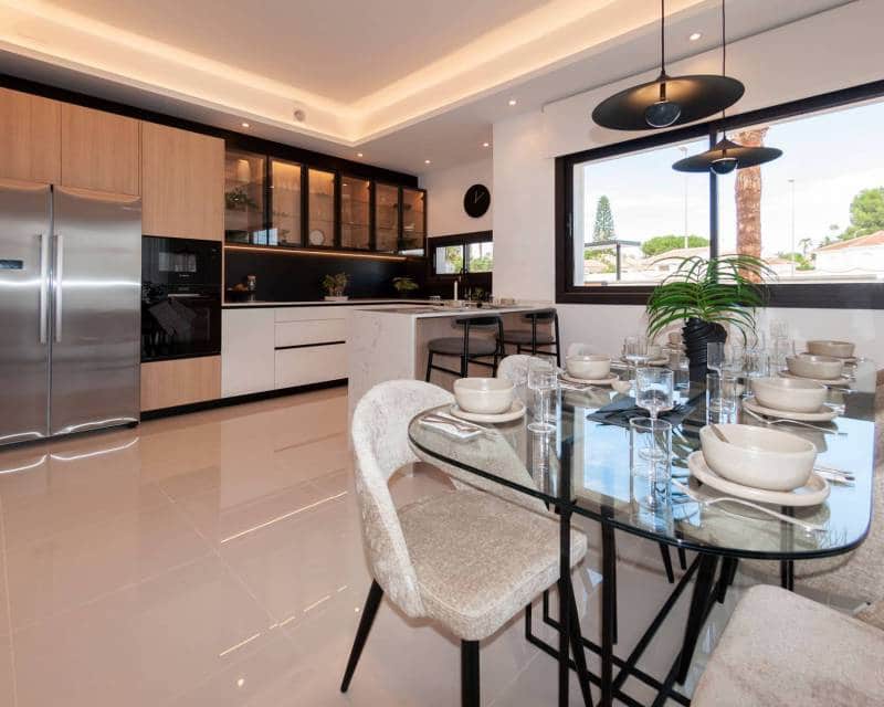 Chalet de 3 habitaciones en Ciudad Quesada en venta con piscina - 871.162 € (Ref: 9633303)