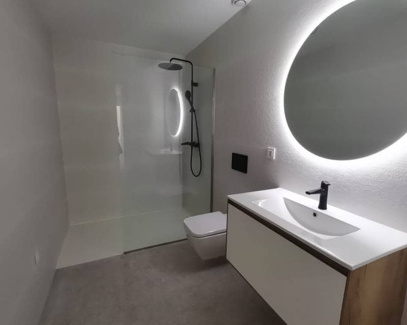 3 makuuhuone Huoneisto myytävänä paikassa Torrevieja mukana uima-altaan - 350 000 € (Ref: 9633319)