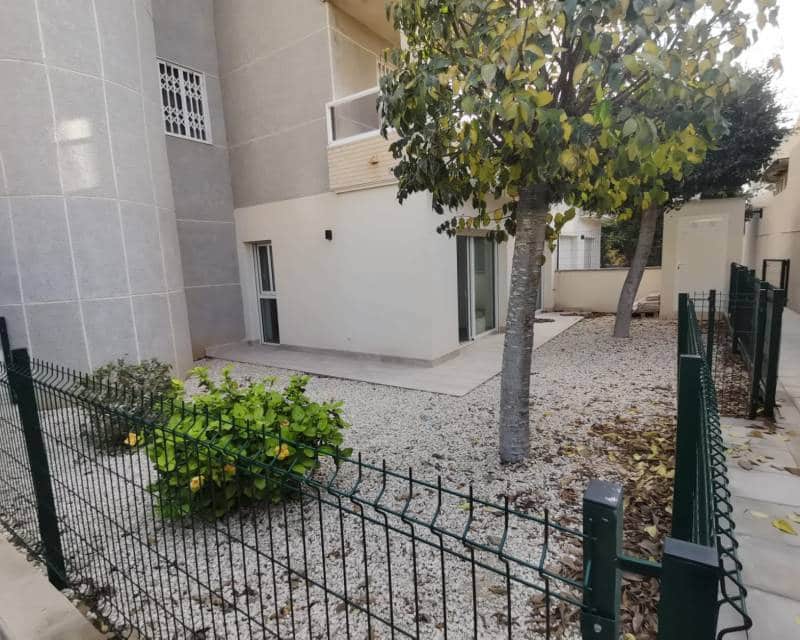 3 makuuhuone Huoneisto myytävänä paikassa Torrevieja mukana uima-altaan - 350 000 € (Ref: 9633319)
