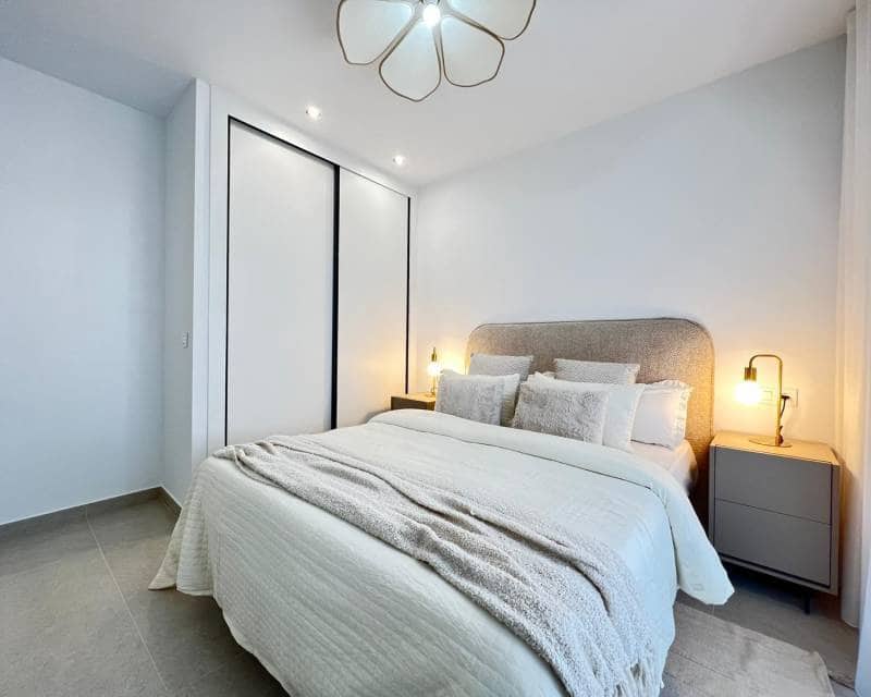 Adosado de 3 habitaciones en Benferri en venta - 369.000 € (Ref: 9633326)