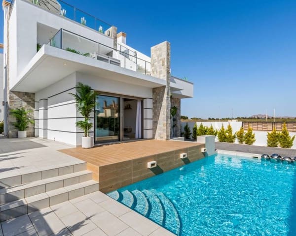 3 sypialnia Willa na sprzedaż w Centro, Los Alcázares z basenem - 544 841 € (Ref: 9633347)