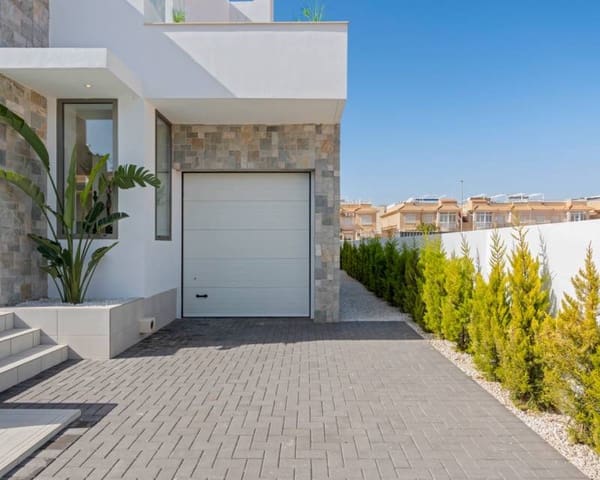 3 sypialnia Willa na sprzedaż w Centro, Los Alcázares z basenem - 544 841 € (Ref: 9633347)