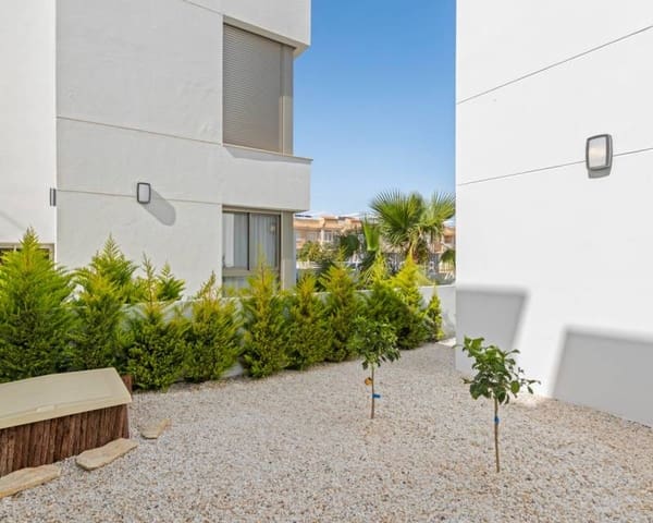 3 sypialnia Willa na sprzedaż w Centro, Los Alcázares z basenem - 544 841 € (Ref: 9633347)