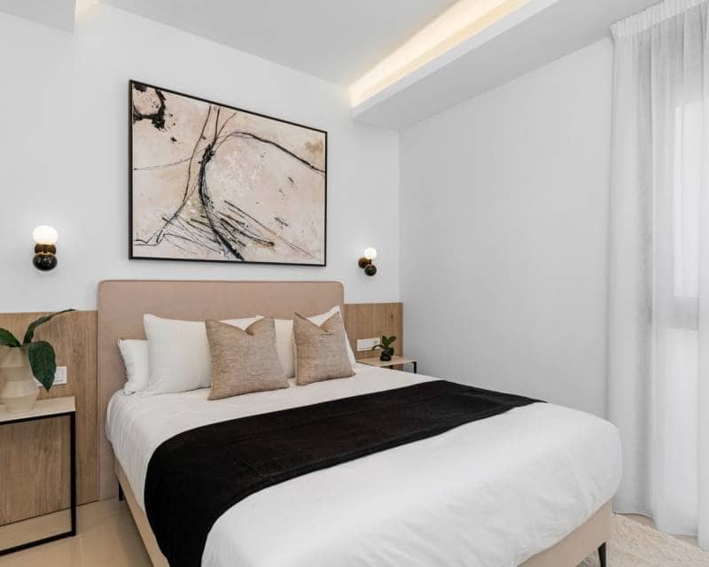 Chalet de 3 habitaciones en Los Alcázares en venta con piscina - 544.841 € (Ref: 9633347)